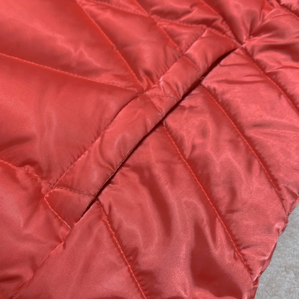 The North Face Puffer Coat - Picture 11 of 13
